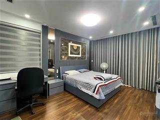 Ba đình  toà khách sạn & chdv  8 tầng thang máy  52 căn hộ  doanh thu ~5 tỷ/năm