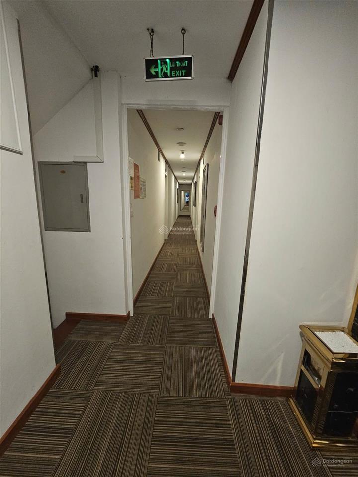 200 tỷ lẻ  mặt phố lò đúc  hai ba trưng khách sạn 9 tầng 67 phòng dòng tiền 400tr/tháng