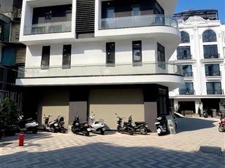 Nguyên hồng đống đa  biệt thự lk  lô góc 3 thoáng  ô chờ thang máy
