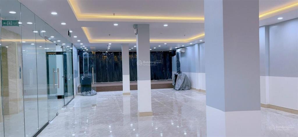Mặt phố n từ liêm  nguyễn hoàng  building lô góc 266m x 7 tầng  giá 560tr/m  gần bến xe mỹ đình