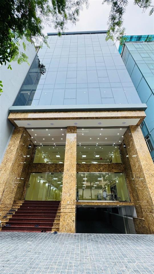Bán tòa building 11 tầng 360m2  khu trung hòa nhân chính  lô góc  dòng tiền 500tr/tháng