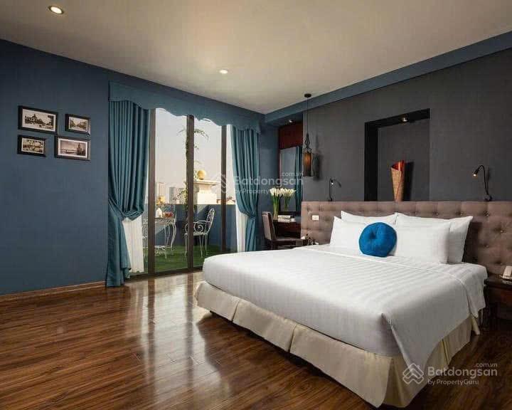 Bán khách sạn cao cấp  mặt phố bạch mai  hai bà trưng  11 tầng  110 phòng vip