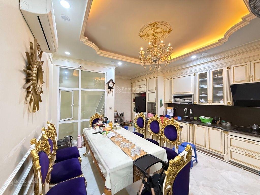 Mặt phố nguyễn đổng chi  hàng xóm vin hàm nghi  nhà đẹp phố thang máy có hầm ở ngay