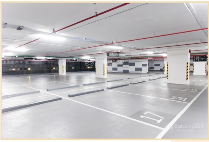 Cho thuê tòa building 9 tầng  mặt phố hồng tiến  long biên  365m/sàn x 7 sàn