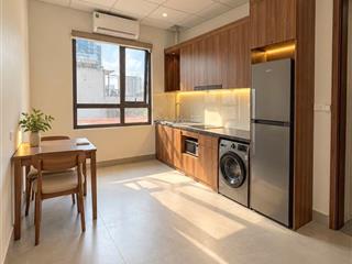Toà chdv 1n1k  view hồ tây cạnh 2 con rồng full nội thất máy giặt riêng ngõ ô tô c
