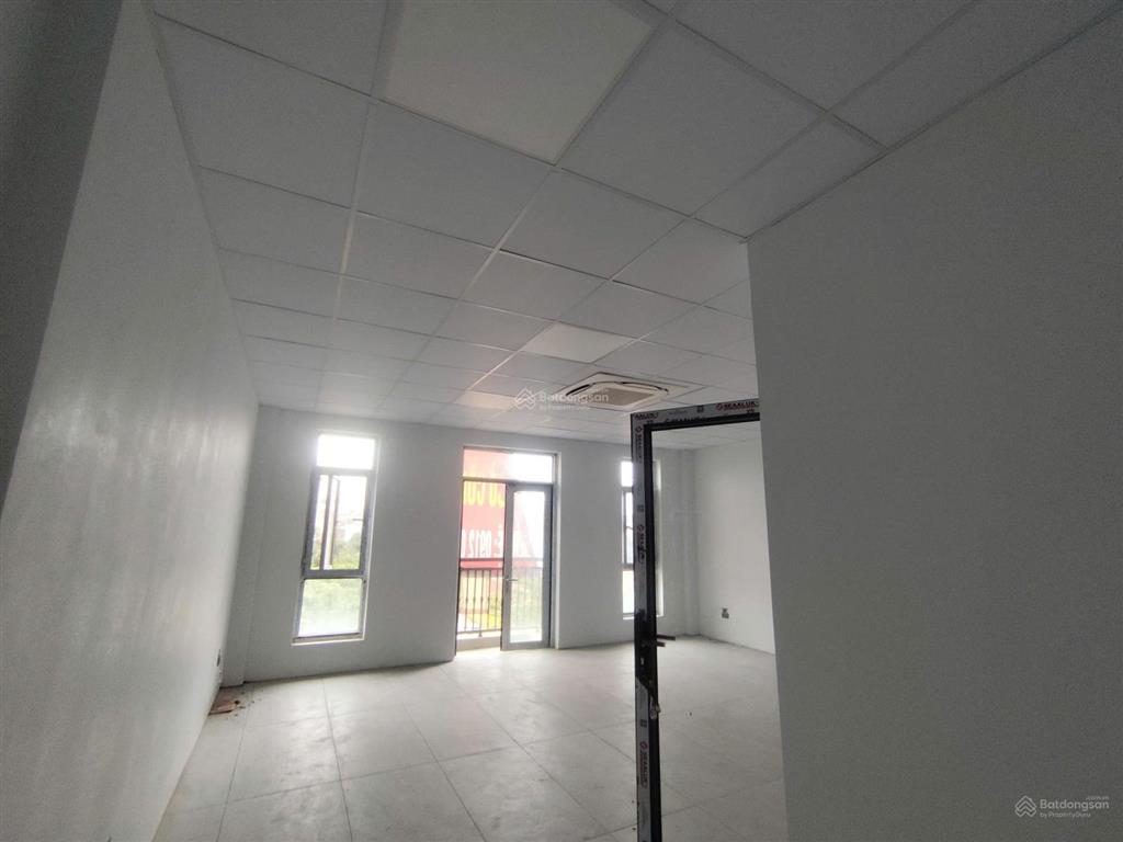 Cho thuê nhà kđt him lam vạn phúc 95m2, 7 tầng thang máy, điều hòa đầy đủ