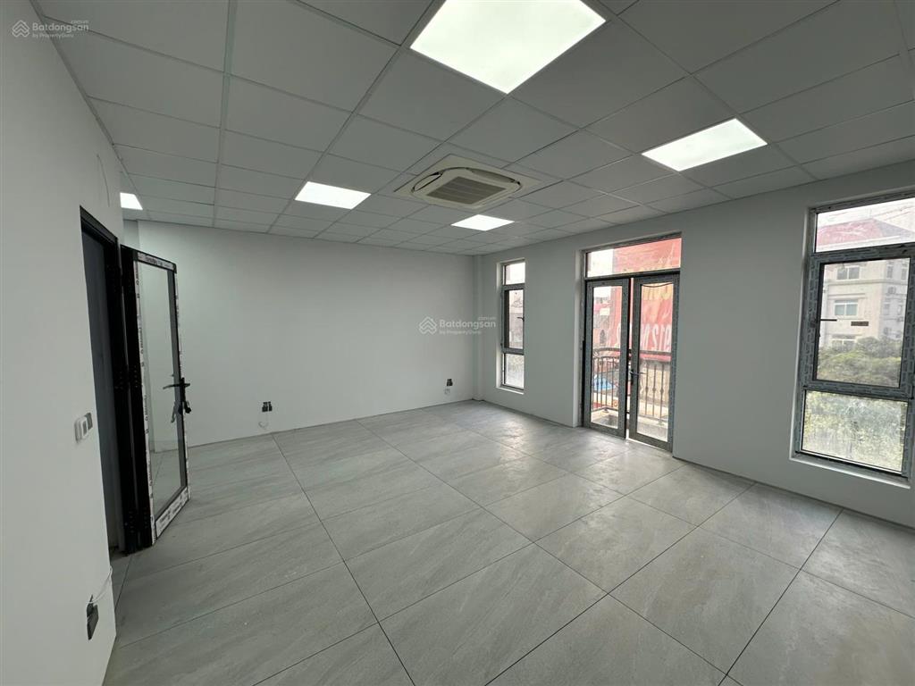 Cho thuê nhà kđt him lam vạn phúc 95m2, 7 tầng thang máy, điều hòa đầy đủ