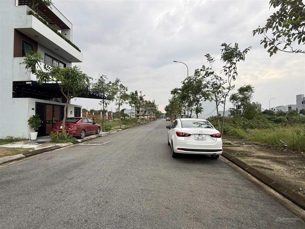 Bán gấp lô đất nền trục thông tại fpt city đà nẵng, sát công viên sinh thái. giá chỉ 4,9 tỷ/lô
