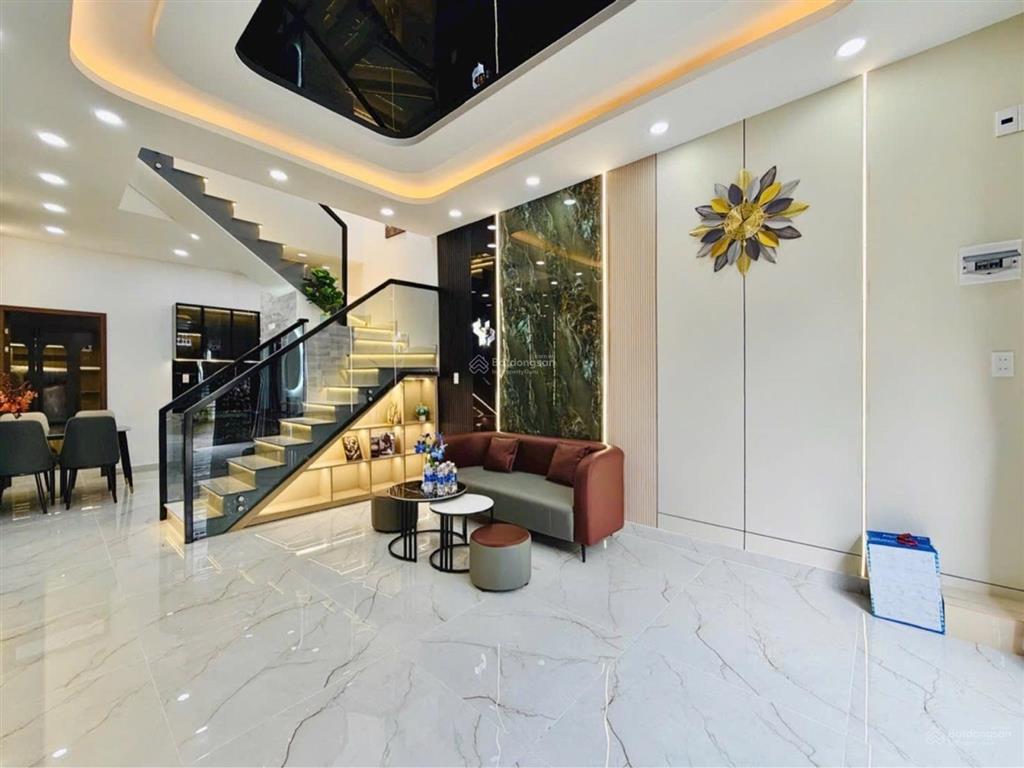 Cực phẩm gò vấp phố mặt tiền kinh doanhbề ngang 5m (nở hậu)đường xe tải 7m3pngiá 4.1 tỷ (tl)