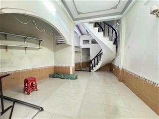 Chính chủ bán gấp lô góc 2 mặt tiền nhà 3 tầng  đuờng xe tải 7m mặt tiền 6m  3pn 3wc  3.4tỷ(tl)