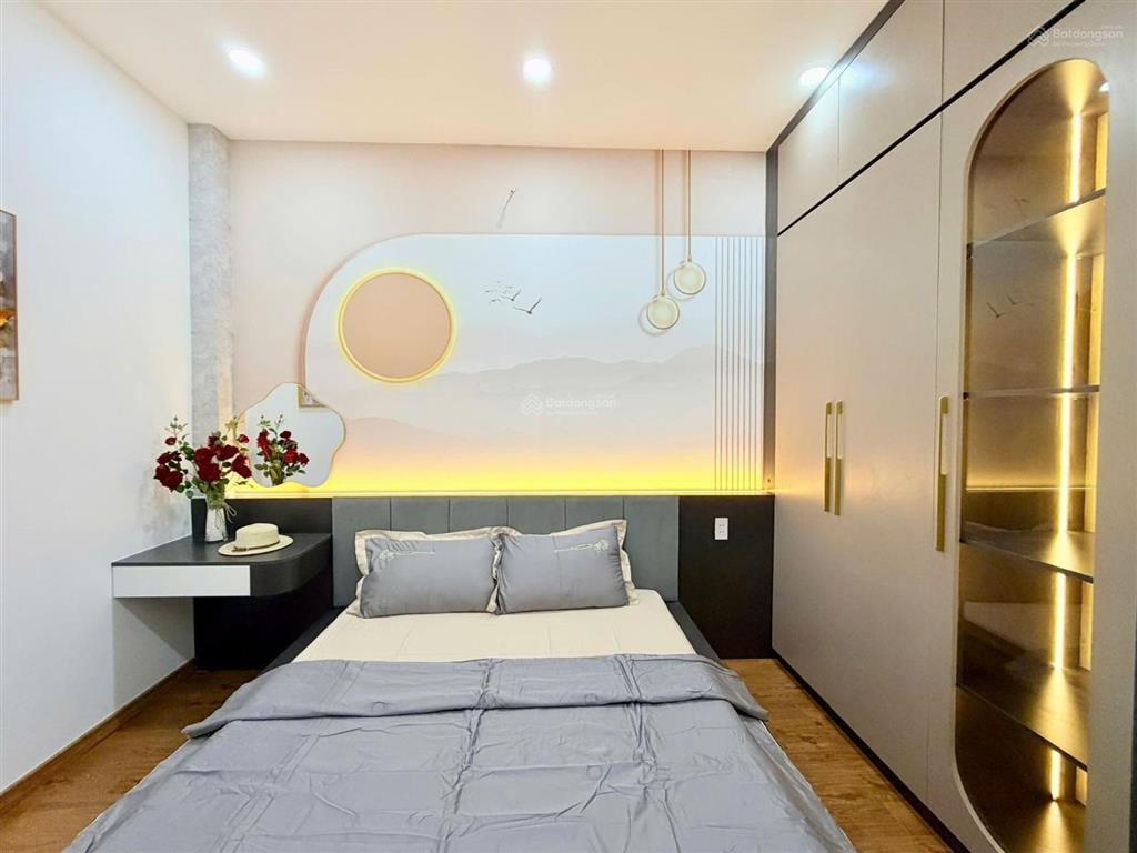 Siêu phẩm gò vấp phố ngay emart 2hẻm xe hơi 5m3 tầngchiều dài 14m4pn,3wcgiá5.5 tỷ(tl)
