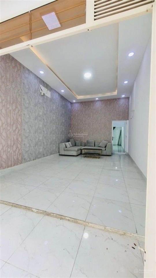 Nhà mới ngay tân bình mặt tiền 4.5m(nở hậu)3pn,2wcchiều dài 18m hẻm xe hơi 5mgiá 5.xx tỷ(tl)