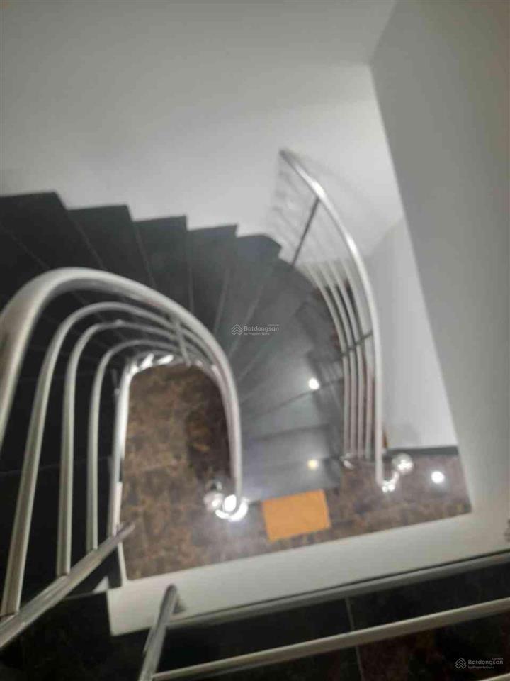 Mặt tiền quang trung chiều sâu 17m 3pn, 3wc  sổ đẹp vuông vức, vỉa hè 5m, giá 4.6 tỷ (tl)
