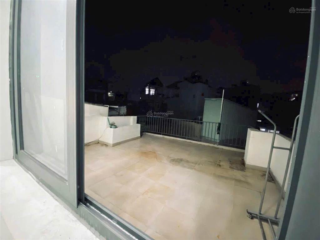 Chính chủ cần bán gấpchiều sâu 17m3 tầng 3pn,3wchẻm xe hơi sổ đẹp vuông vứcgiá 5.3tỷ(tl)