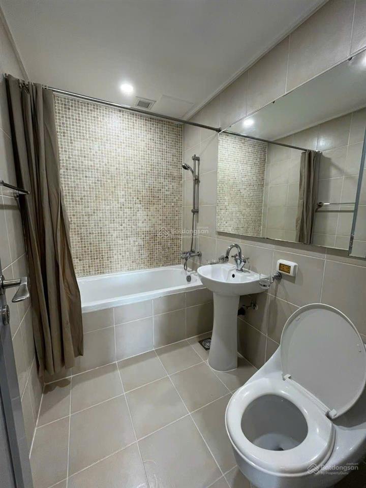 Cho thuê căn hộ the manor 4pn 200m2 giá 32tr