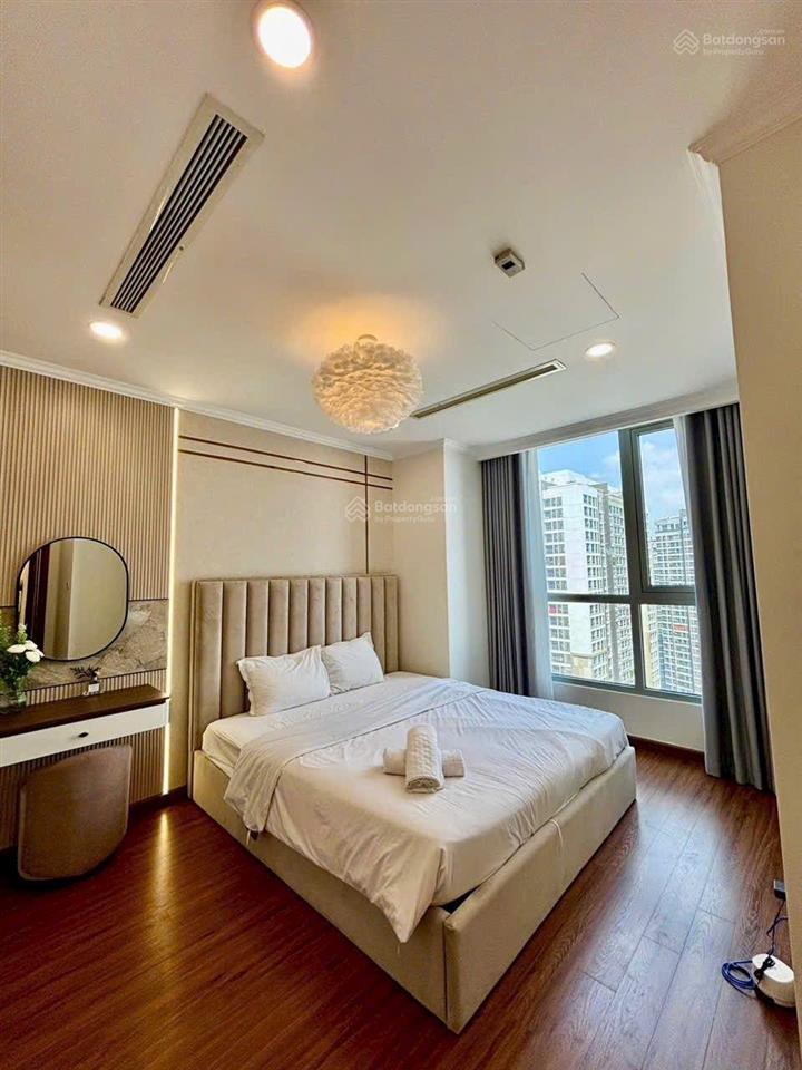 Bán căn hộ 2pn, 2wc tại vinhomes central park, 8,1 tỷ, 81m2
