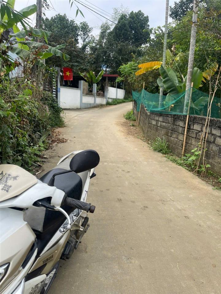 BÁN ĐẤT YÊN BÀI – BA VÌ  GẦN VÀNH ĐAI 5 – CẠNH KHU VILAA, DT 270 m2, Giá 2,5 tỷ