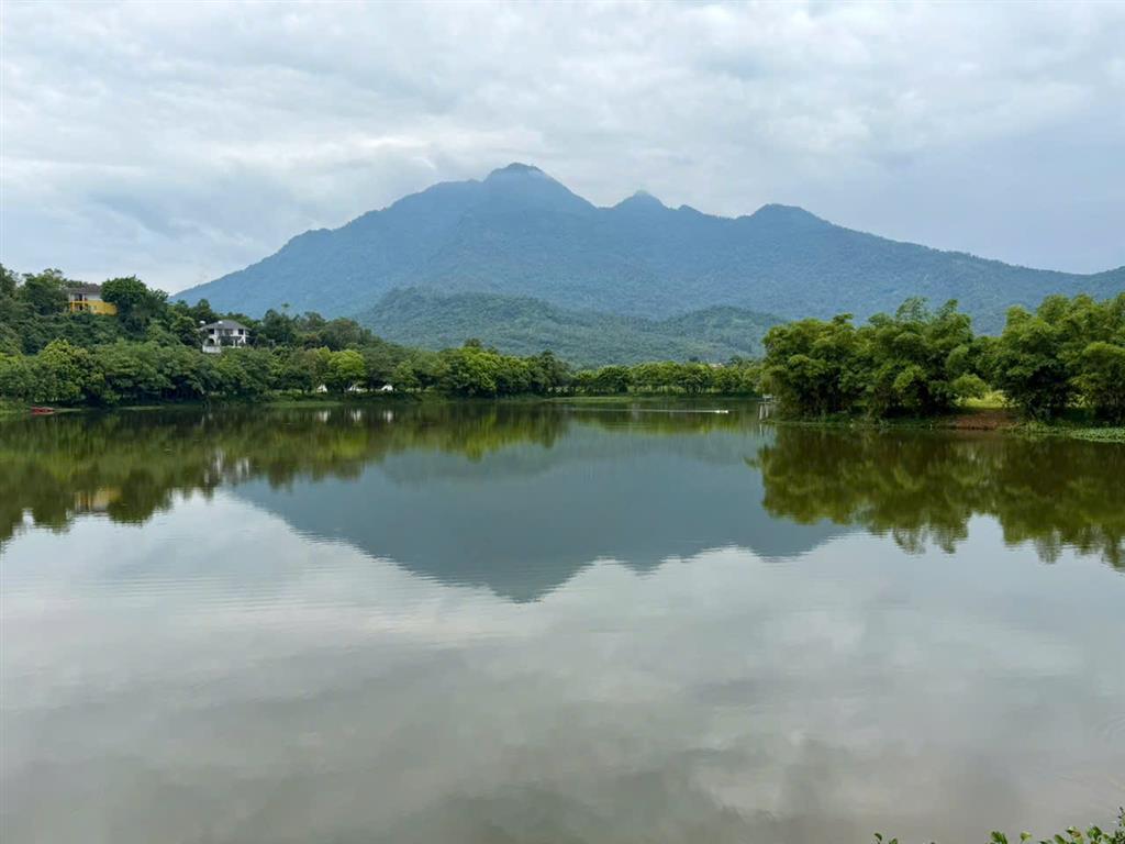 🌿 Bán lô đất bám hồ hiếm – Yên Bài, Ba Vì
