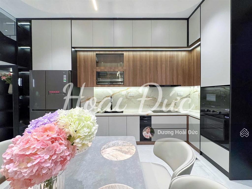 Siêu phẩm nhà 4 lầu view công viên mặt tiền đường số kdc an phú hưng  q7  nhà có thang máy