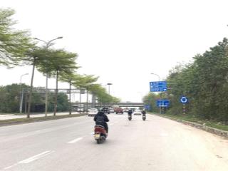 Ô tô vào đất,cách đường 4 làn xe 50m, kết nối nhanh võ văn kiệt .gần cầu thăng long