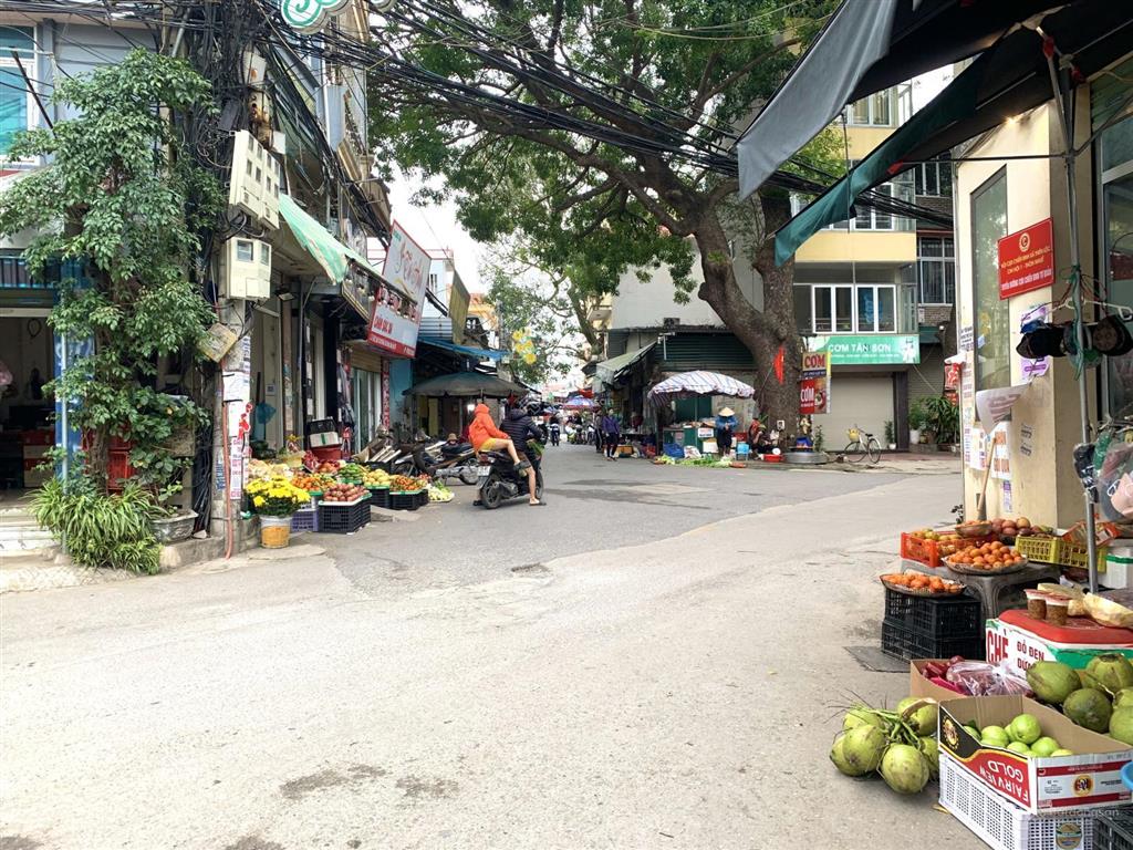 Bán lô góc kinh doanh ngay gần chợ thôn nhuế kim chung đông anh hà nội. gần cầu thăng long
