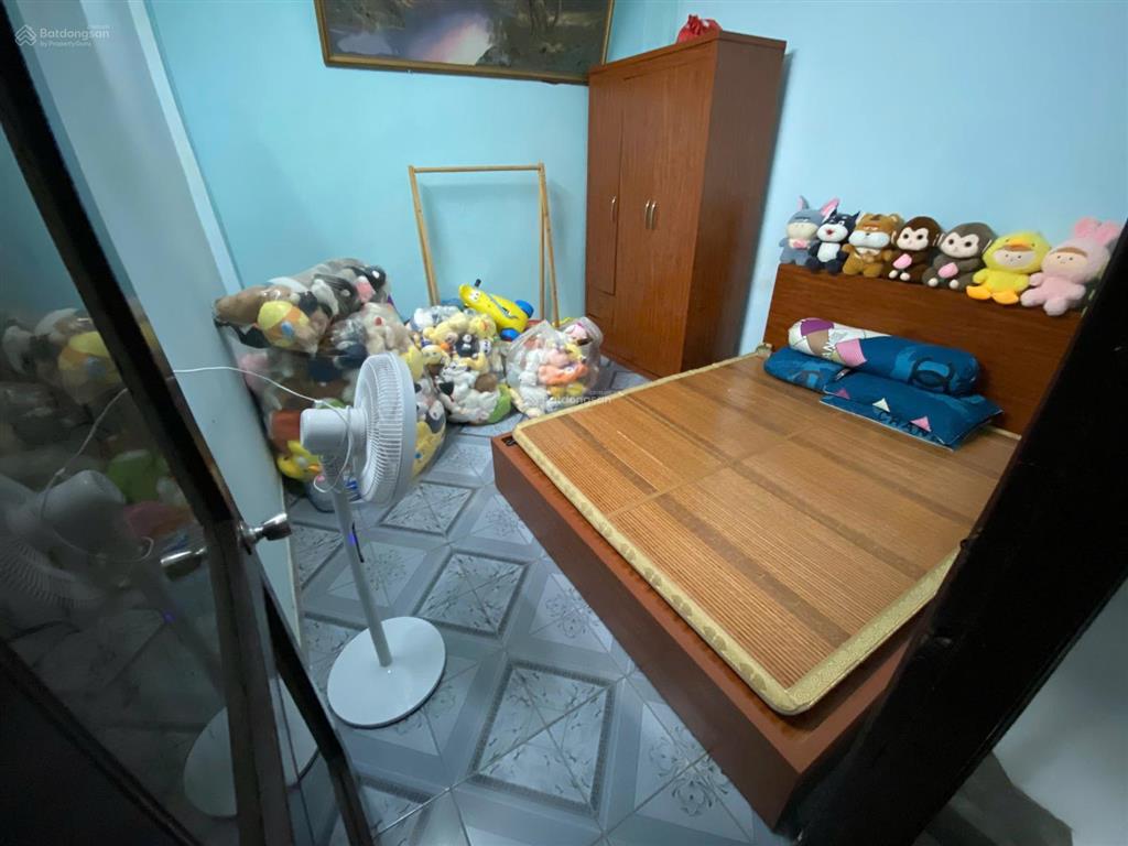 Bán nhà tân mai 45m2 4 tầng 4pn mt 3,5m  đỗ 2 ô tô trước cửa nhà  ngõ rộng nhà cách mặt phố 10m