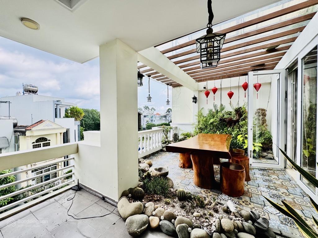 Biệt thự vip khu tên lửa 4 tầng 9x20 thang máy nội thất cao cấp chỉ 27.9 tỷ