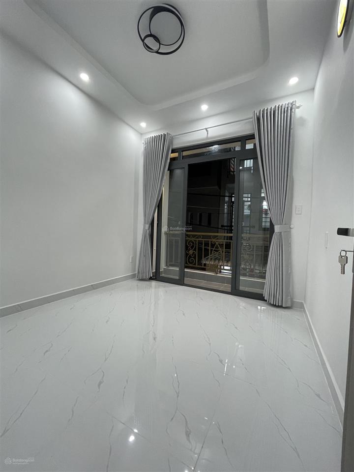 2 tầng . phú thọ hòa . tân phú . dtsd 50 m . shr .hoàn công đủ . fun nội thất