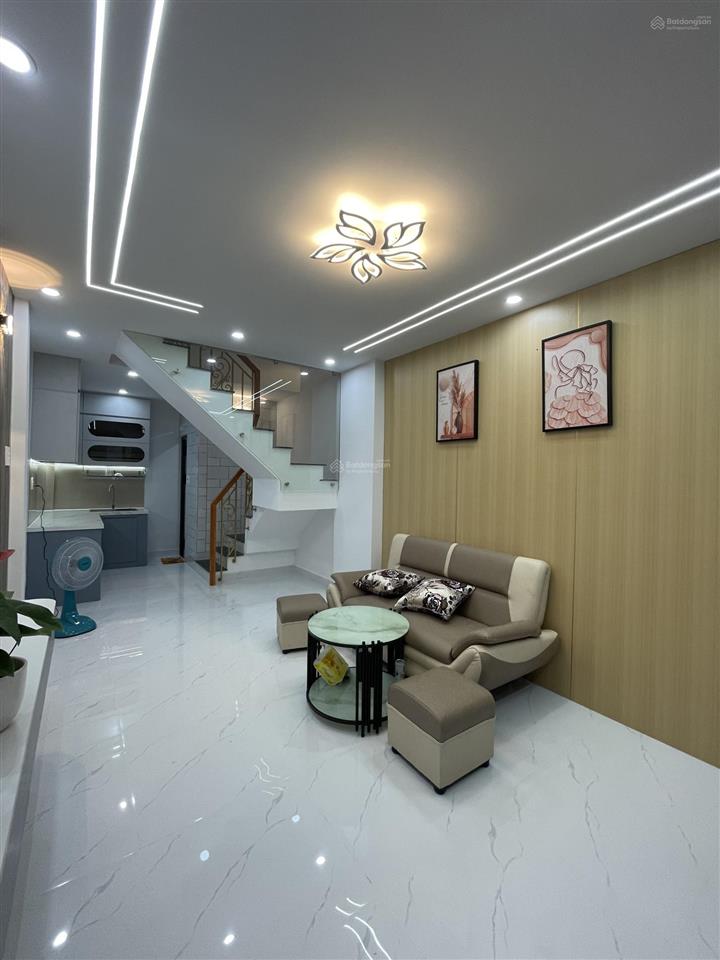 2 tầng . phú thọ hòa . tân phú . dtsd 50 m . shr .hoàn công đủ . fun nội thất