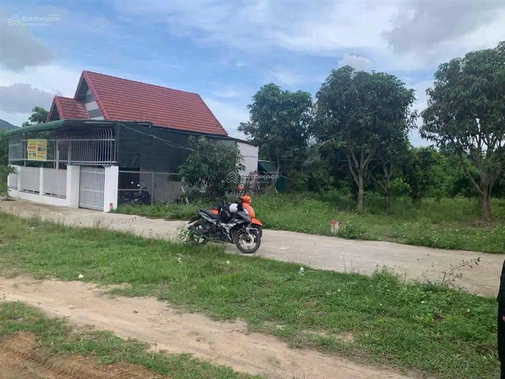 Bán đất 92.5m2 tại thôn xuân phú, 380 triệu, huyện diên khánh, khánh hòa
