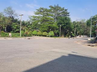 Đất view công viên đường 20m cực đẹp 150m2 giá 13.85 tỷ