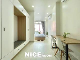 Căn hộ dịch vụ 40m2 full nội thất, có ban công, đường hoa lan, phú nhuận. gần phan xích long