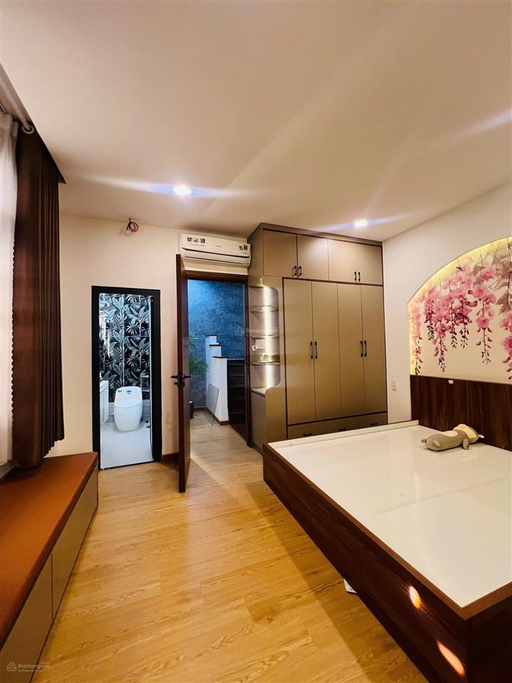 Nhà full nội thất 4 tỷ 8 ngay đối diện bv quân y 175