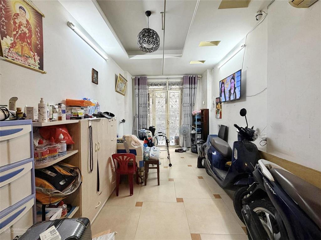 Tô hiến thành, nhà 4 tầng, 4pn, sát hẻm ô tô, sổ vuông a4, không lỗi phong thủy, chỉ nhỉnh 7 tỷ