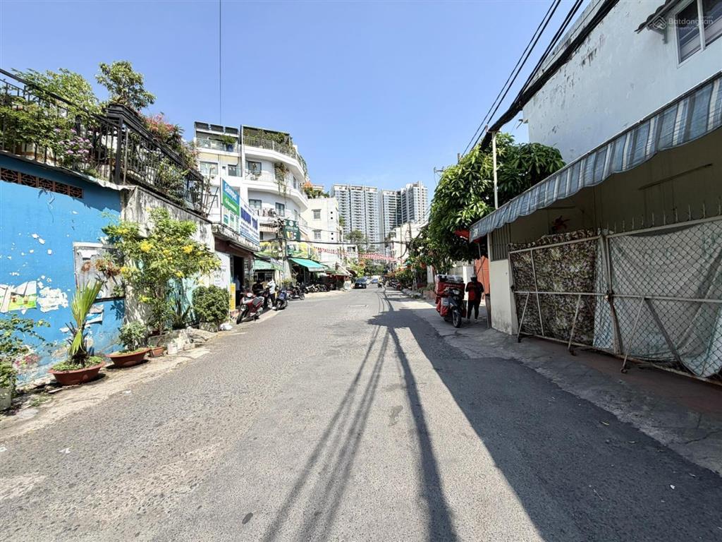 Tô hiến thành, nhà 4 tầng, 4pn, sát hẻm ô tô, sổ vuông a4, không lỗi phong thủy, chỉ nhỉnh 7 tỷ