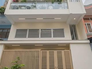 Ngay ba tháng hai, quận 10, hẻm xe hơi thẳng 1 trục, 5 tầng, ngang 4.6m, 3pn, ở ngay,chỉ nhỉnh 9 tỷ