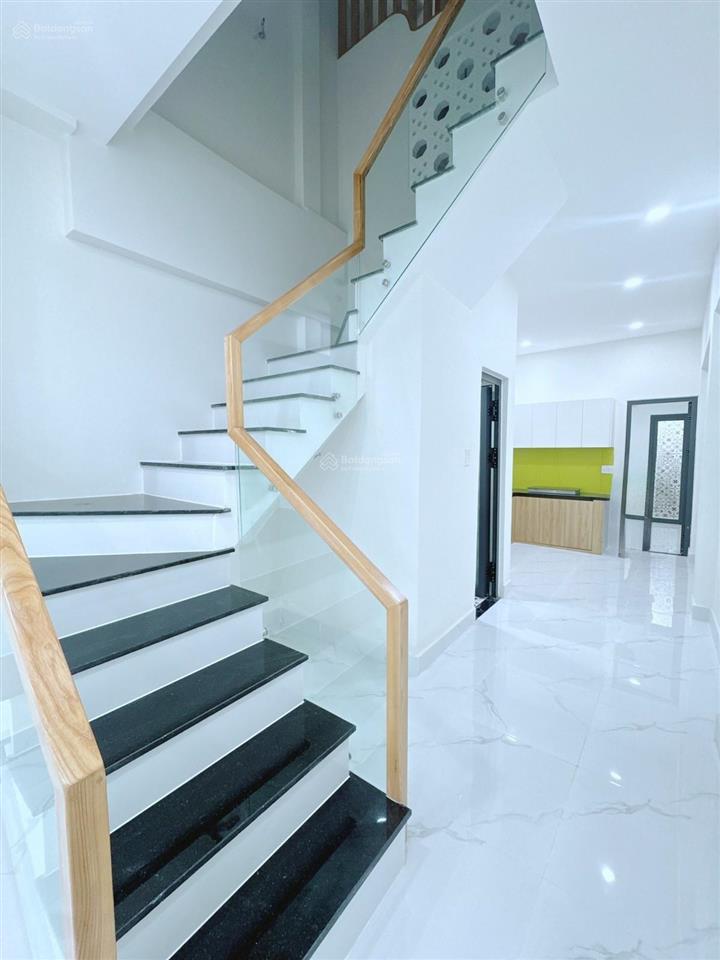 Nhà mới quận 3 55m2  3 tầng  4pn (có pn trệt) chỉ 7.69 tỷ/ tl.  0967 678 ***