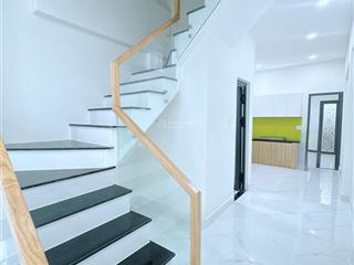 Nhà mới quận 3  55m2  3 tầng  4pn (có pn trệt)  chỉ 7.69 tỷ/ tl .  0967 678 ***