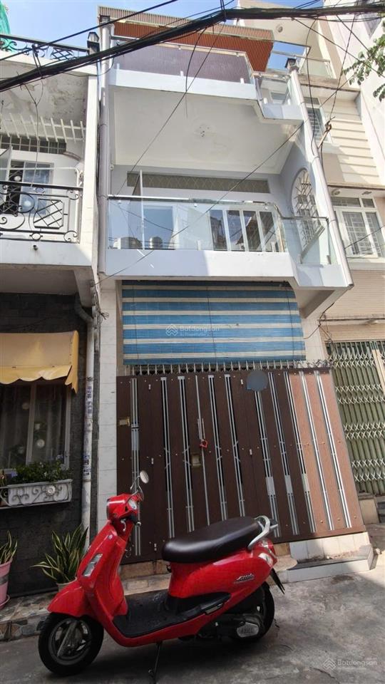 Chỉ 6.3 tỷ/tl ngay lê văn sỹ, sát hẻm xe hơi, huỳnh văn bánh, 32m2, 3 tầng, 4pn.  0967 678 ***