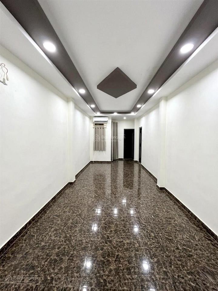 Ngay ngã tư phú nhuận sát mặt tiền nguyễn trọng tuyển, 5 tầng 40m2, 4pn có thang máy chỉ 8.3 tỷ/tl