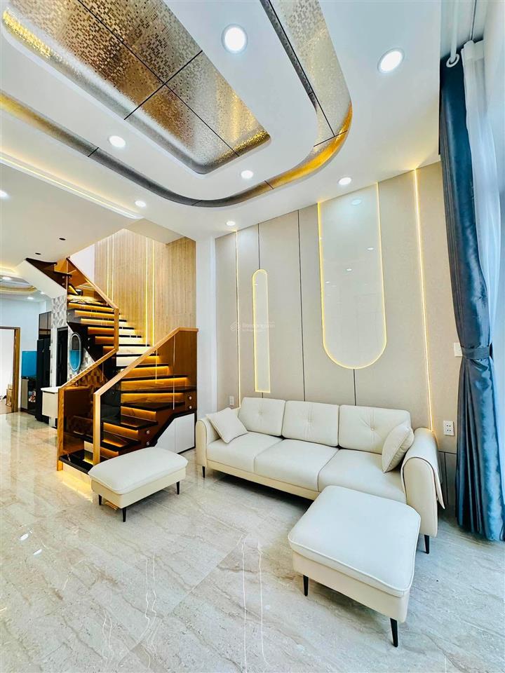 Nhà đẹp khuông việt giáp tân bình giá chỉ 7.65 tỷ! giáp tân bình 66m2, ngang 4.3m, 3pn vào ở ngay