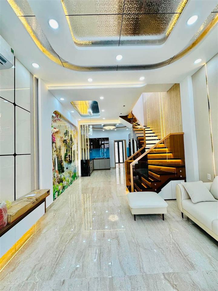 Nhà đẹp khuông việt giáp tân bình giá chỉ 7.65 tỷ! giáp tân bình 66m2, ngang 4.3m, 3pn vào ở ngay
