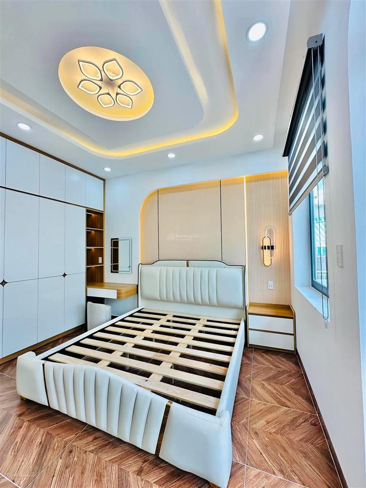 Nhà đẹp khuông việt giáp tân bình giá chỉ 7.65 tỷ! giáp tân bình 66m2, ngang 4.3m, 3pn vào ở ngay