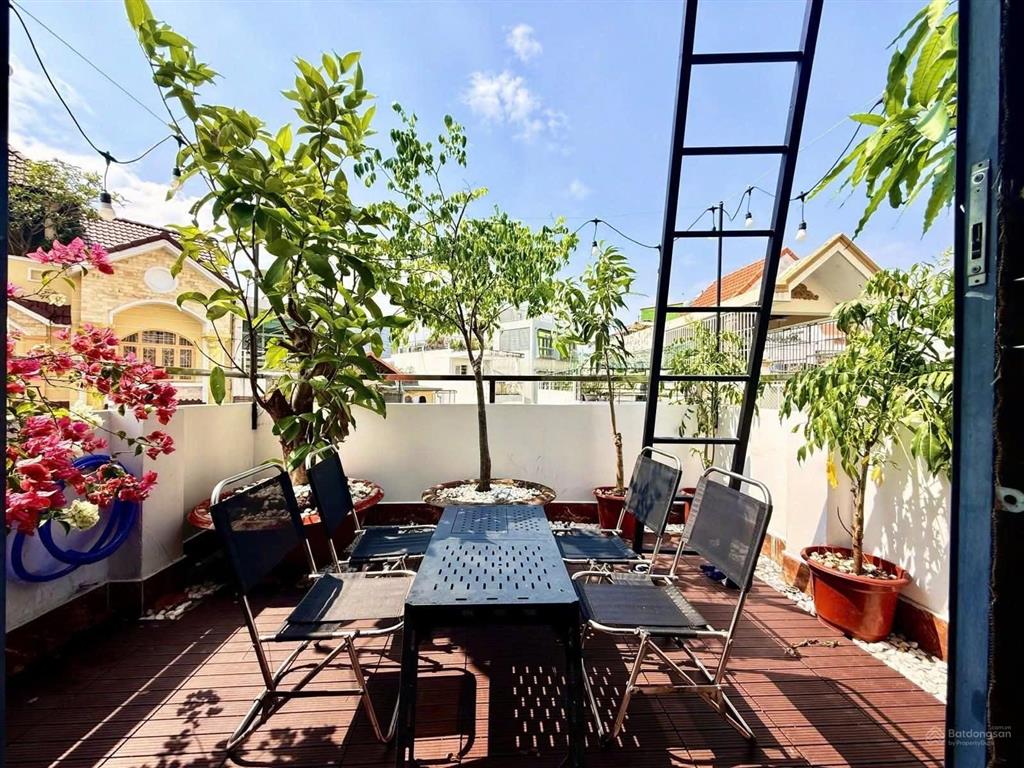 Xe hơi vào nhà dòng tiền sẵn 40 triệu/ tháng, đoàn thị điểm 40m2, 4 tầng, 5pn chỉ 9.5 tỷ/tl