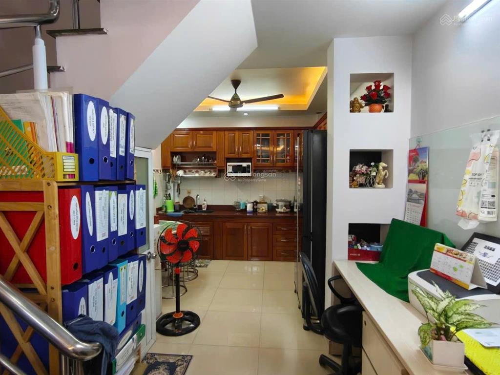 Hẻm thẳng 1 trục đường huỳnh văn bánh, nhà 40m2, 5 tầng 4pn có phòng thờ, mới ở ngay chỉ nhỉnh 7 tỷ