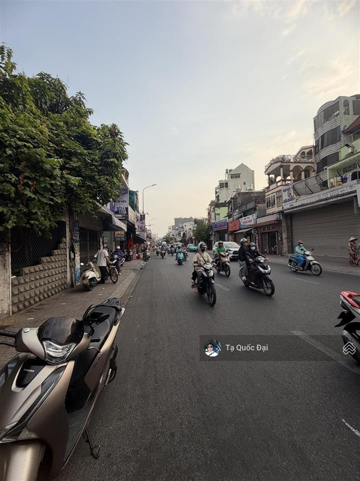 Phú nhuận  mặt tiền nguyễn kiệm  kinh doanh đỉnh  140m2  22,5 tỷ