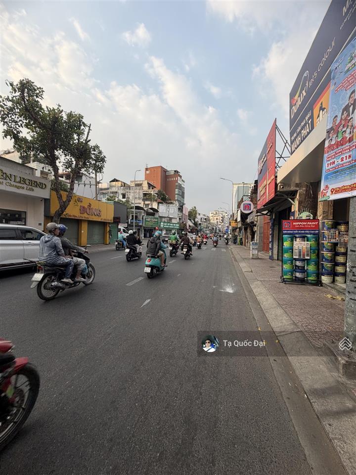 Phú nhuận  mặt tiền nguyễn kiệm  kinh doanh đỉnh  140m2  22,5 tỷ