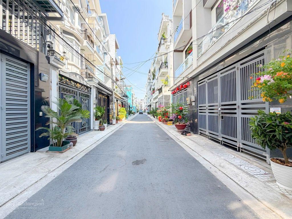 Hẻm xe hơi tránh nhaunhà 4tang kdc đồng bộan ninhkhu sầm uất đầy đủ tiện ích chỉ 7,19 ty