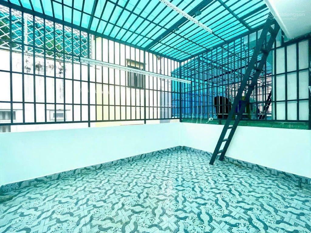 Hẻm xe hơi tránh nhaunhà 4tang kdc đồng bộan ninhkhu sầm uất đầy đủ tiện ích chỉ 7,19 ty