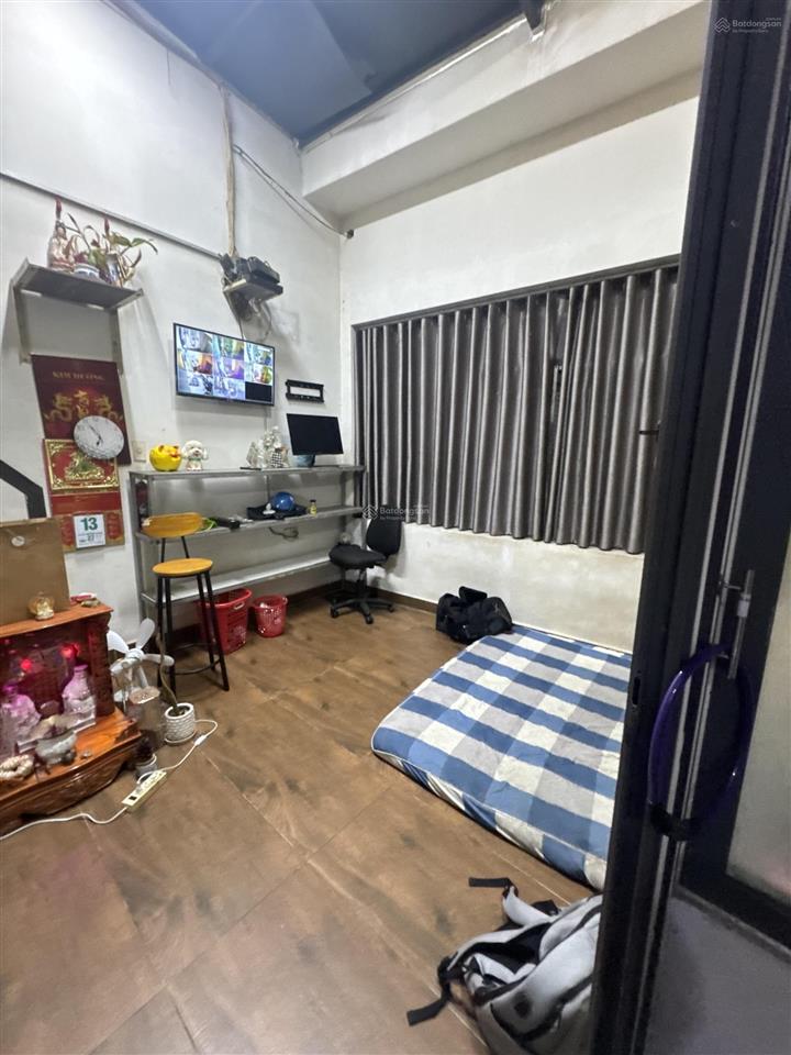 Hàng hiếm sẵn dòng tiền q7  chdv7 tầng 32 phòngcó thang máydt 125 m (5,65 x 23,5), nở hậu 10 m